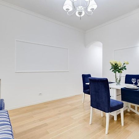 Trevi Fountain Modern Apartment Rome Exterior photo