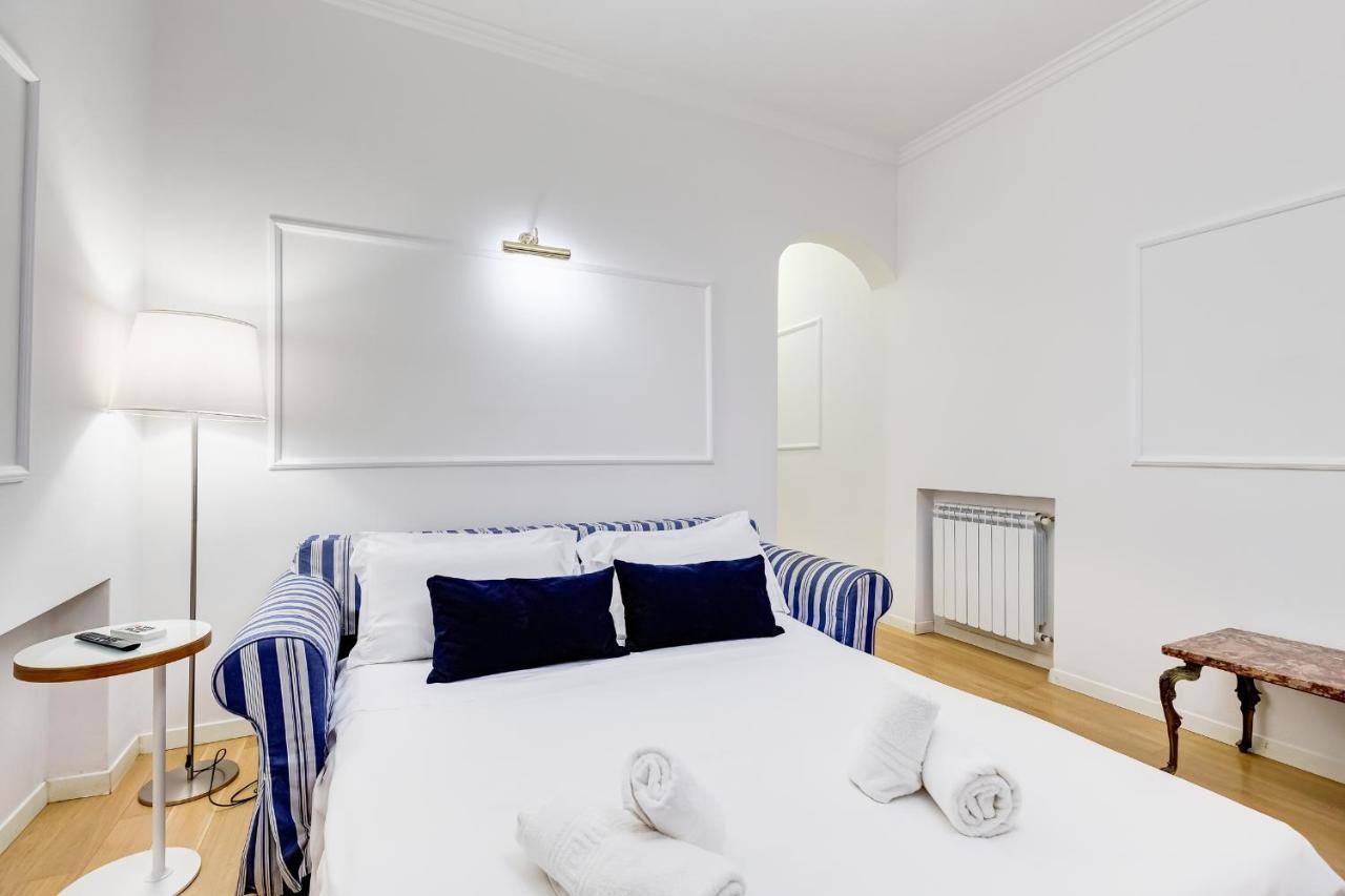 Trevi Fountain Modern Apartment Rome Exterior photo