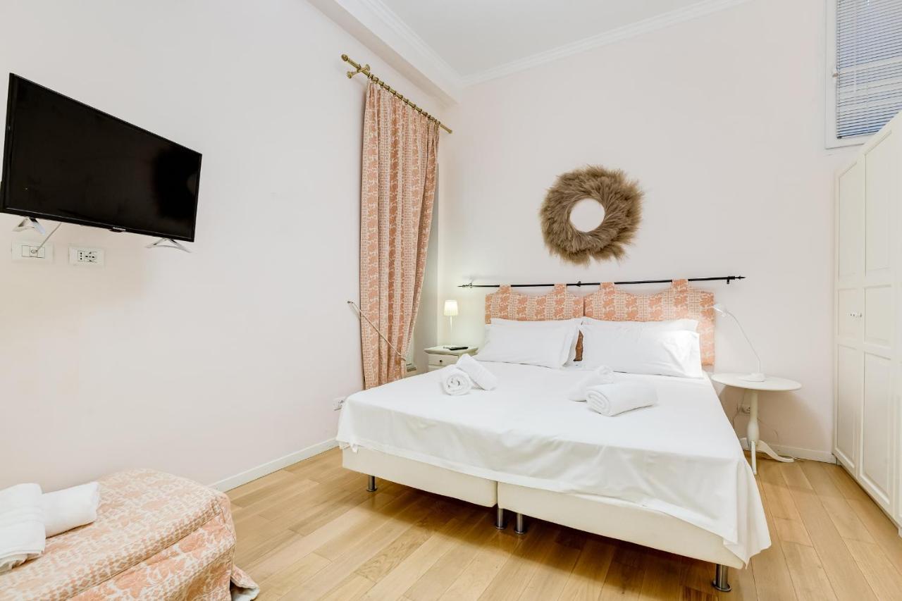Trevi Fountain Modern Apartment Rome Exterior photo