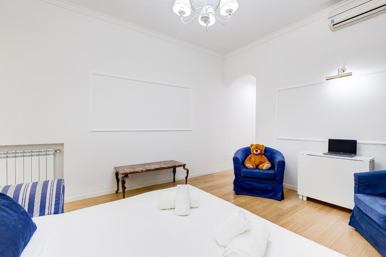 Trevi Fountain Modern Apartment Rome Exterior photo