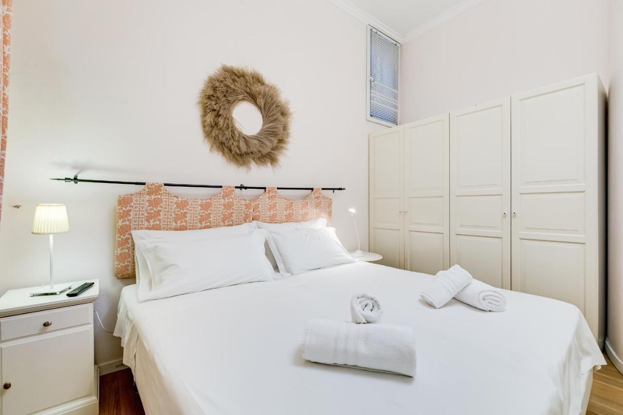 Trevi Fountain Modern Apartment Rome Exterior photo